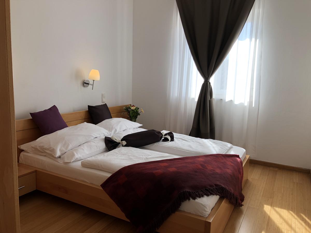 Viktoria Lodge Bed And Breakfast Vodice Exterior photo