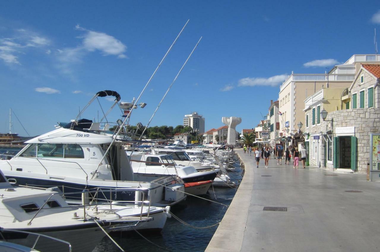 Viktoria Lodge Bed And Breakfast Vodice Exterior photo